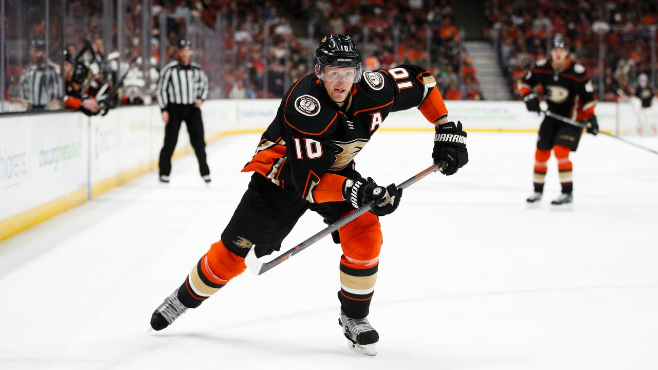 Anaheim Ducks buy out contract of former MVP Corey Perry